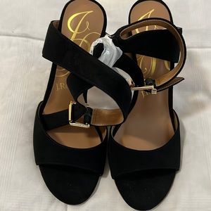 Suede “X” or crossed heels